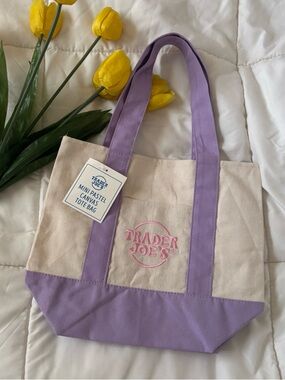 ꨄ︎ Trader Joe Tote Bag NWT